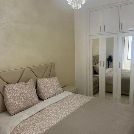 Appartement Centre 600M Plage Tangier Bagian luar foto