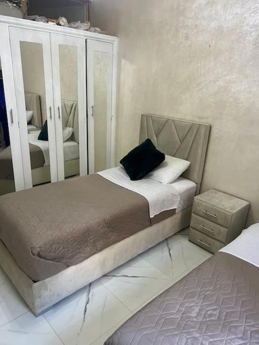 Appartement Centre 600M Plage Tangier Bagian luar foto