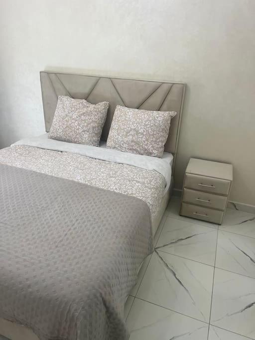 Appartement Centre 600M Plage Tangier Bagian luar foto