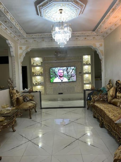 Appartement Centre 600M Plage Tangier Bagian luar foto